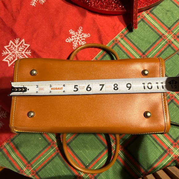 Dooney & Bourke Green and Tan Shoulder Bag - Picture 5 of 9